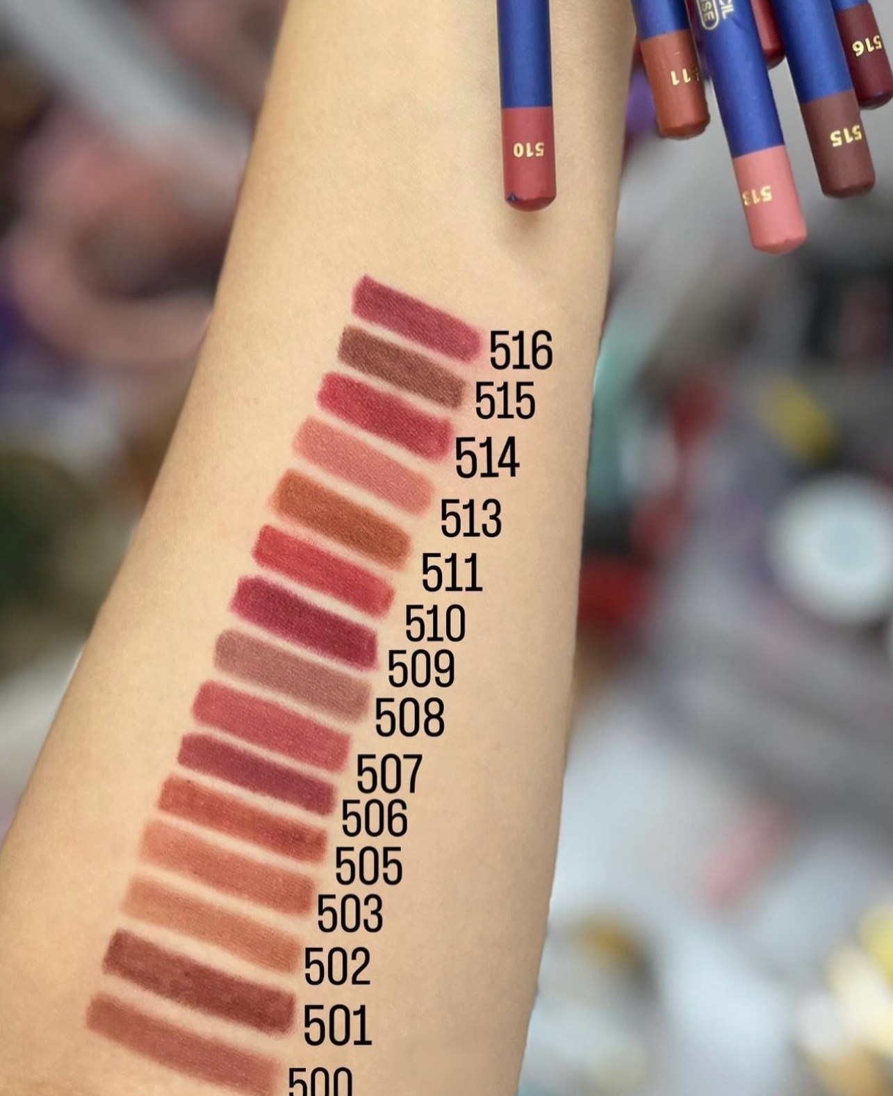 مداد لب چوبی لیدو Lido Lip Liner Pencil - Image 5
