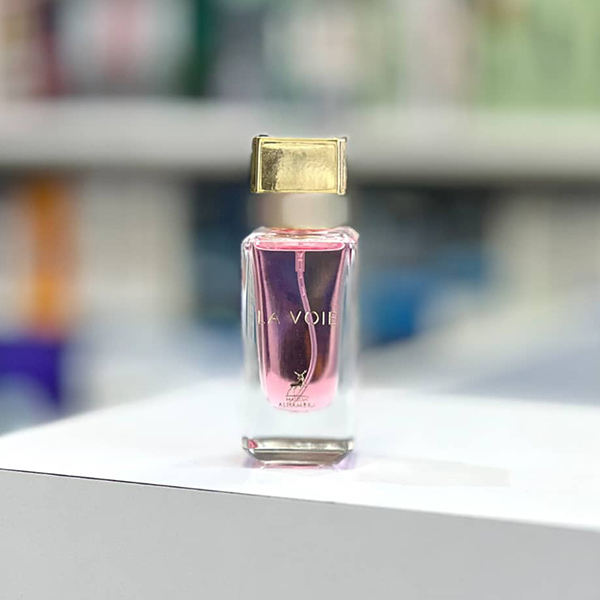 عطر جیبی زنانه لا ووی الحمبرا