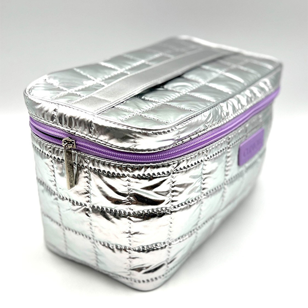 کیف آرایشی نقره ای کلینیک Clinique Bag Silver - Image 3