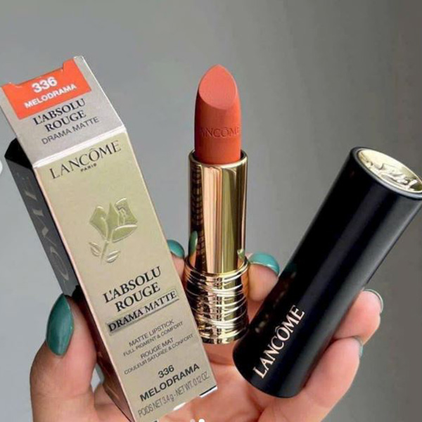 رژ لب جامد دراما مات طلایی لانکوم Lancome Drama Matte Lipstick - Image 3
